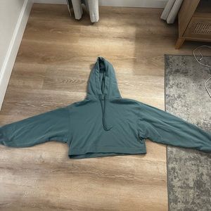 Alo yoga cropped sweatshirt
